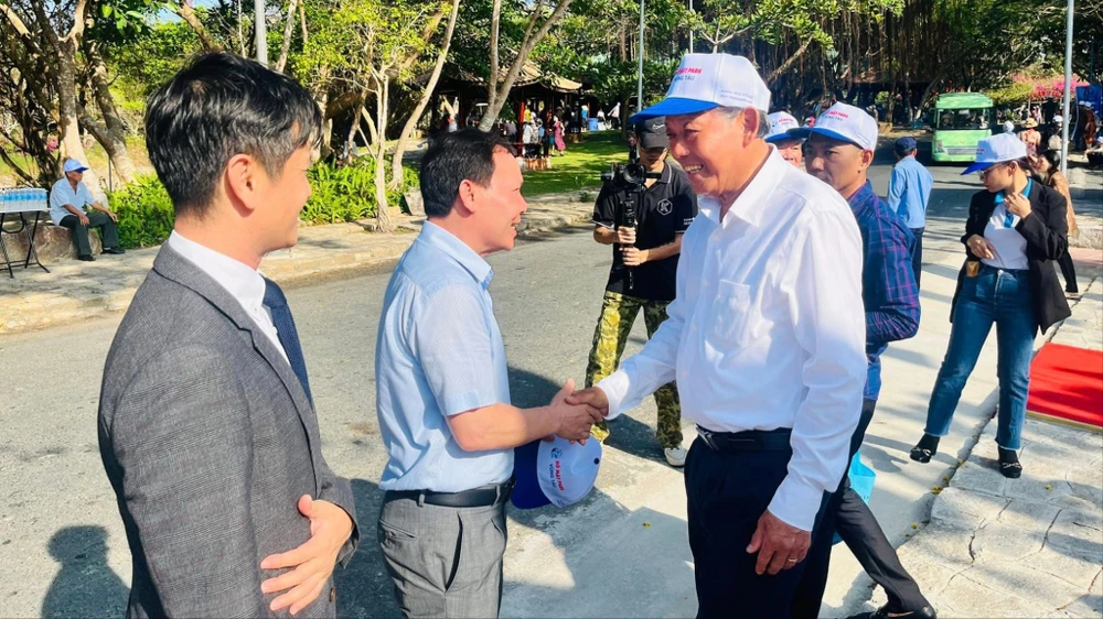 Nguyên Phó Thủ tướng Thường trực Trương Hòa Bình dự lễ kỷ niệm 70 năm ngày thành lập hệ thống các trường miền Nam trên đất Bắc