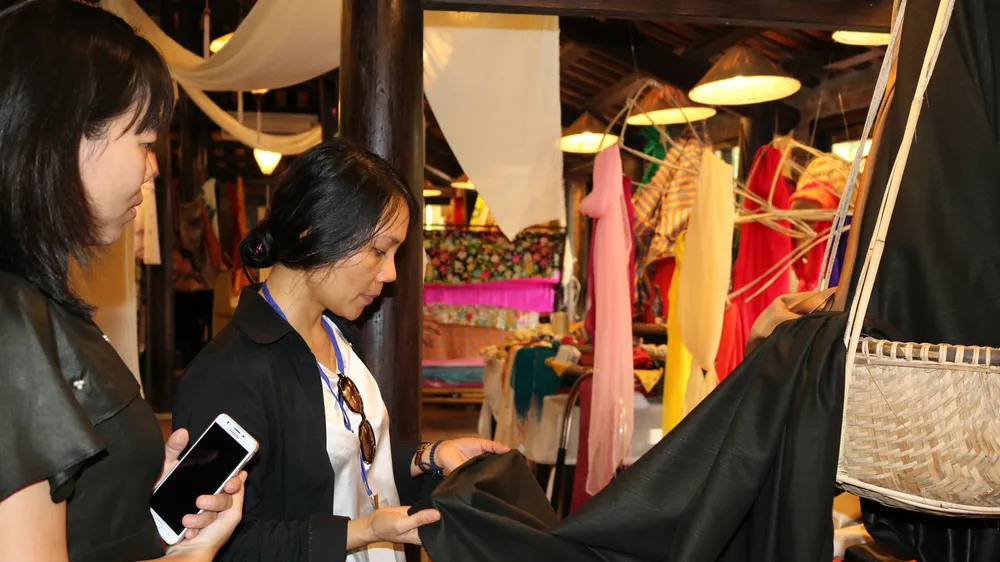 Giữ gìn bản sắc để tơ lụa Việt Nam vươn ra thế giới ảnh 6