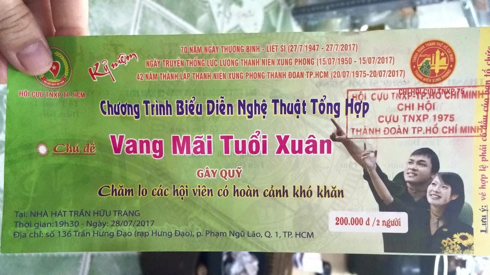 Vé xem ca nhạc chủ đề “Vang mãi tuổi xuân” được bán với giá 200.000 đồng/vé/2 người