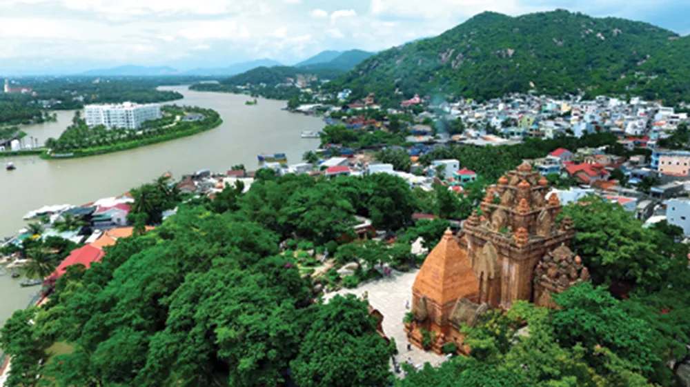 Nha Trang - Viên ngọc xanh quyến rũ ảnh 3