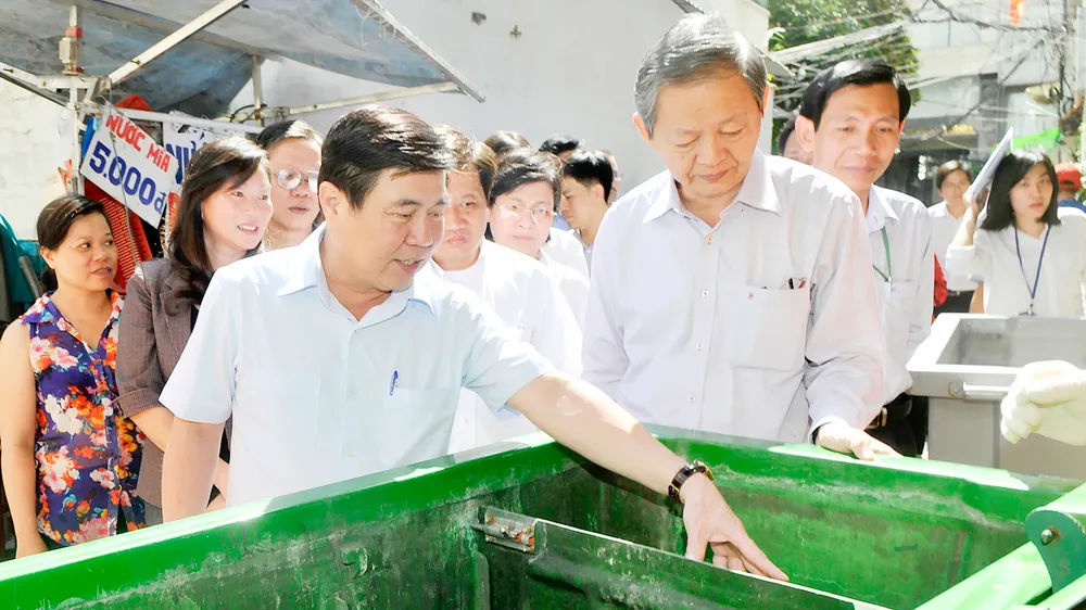 Đồng thuận thực hiện phân loại rác tại nguồn ảnh 2 Đồng thuận thực hiện phân loại rác tại nguồn ảnh 2