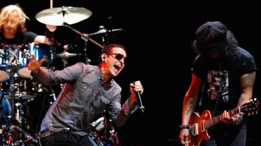 Thủ lĩnh ban nhạc Linkin Park tự tử ở tuổi 41 ảnh 6