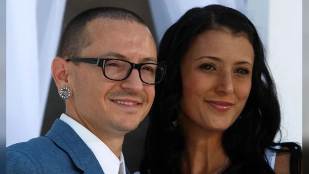 Thủ lĩnh ban nhạc Linkin Park tự tử ở tuổi 41 ảnh 4