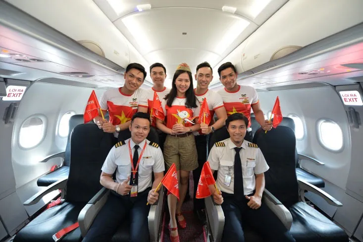 Mừng tết độc lập, khách Vietjet được nhận quà và cùng hát acapella ảnh 6 Mừng tết độc lập, khách Vietjet được nhận quà và cùng hát acapella ảnh 6