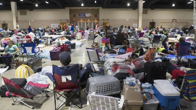 Mỹ, Cuba, Mexico sơ tán hàng chục triệu dân trước siêu bão kép ảnh 8