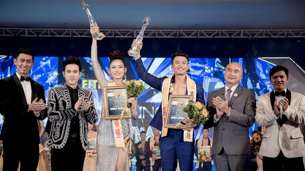 ​​Hoàng Hiếu, Quỳnh Như đăng quang Quán quân Vietnam Fitness Model 2017 ảnh 1
