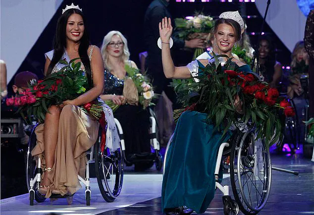 Nữ sinh viên Belarus đăng quang Hoa hậu ngồi xe lăn thế giới lần thứ nhất ảnh 5 Nữ sinh viên Belarus đăng quang Hoa hậu ngồi xe lăn thế giới lần thứ nhất ảnh 5
