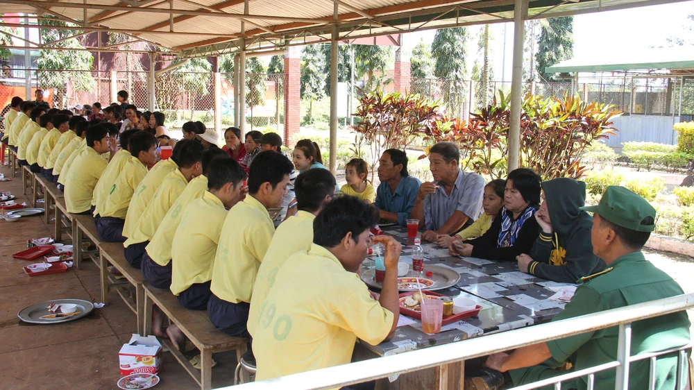 Người thân luôn là điểm tựa vững chắc đối với học viên tại Cơ sở xã hội Nhị Xuân 