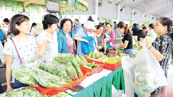 Chợ phiên nông sản lần 2-2017