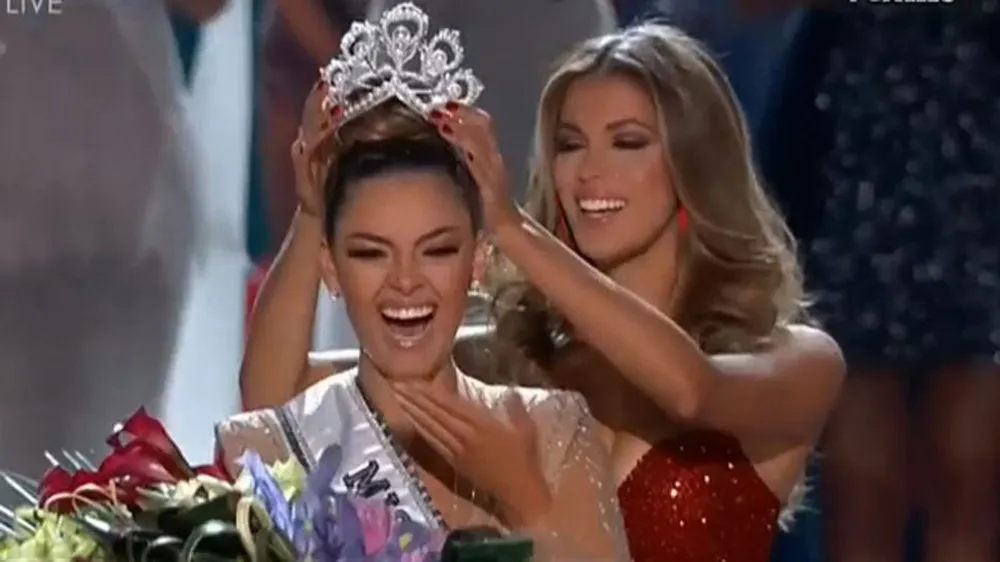 Người đẹp Nam Phi đăng quang Hoa hậu Hoàn vũ 2017 ảnh 3