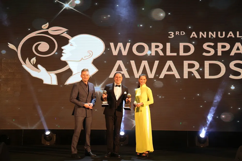 InterContinental Danang Sun Peninsula Resort làm nên điều chưa từng có trong lịch sử World Travel Aw ảnh 1