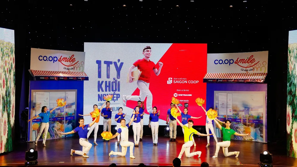 Chủ nhân cửa hàng Co.op Smile trị giá 1tỷ đồng đã lộ diện ảnh 2