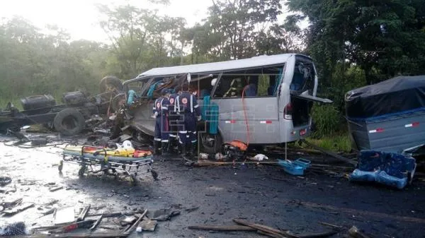 Brazil: Tai nạn giao thông liên hoàn, 52 người thương vong ảnh 1 Brazil: Tai nạn giao thông liên hoàn, 52 người thương vong ảnh 1