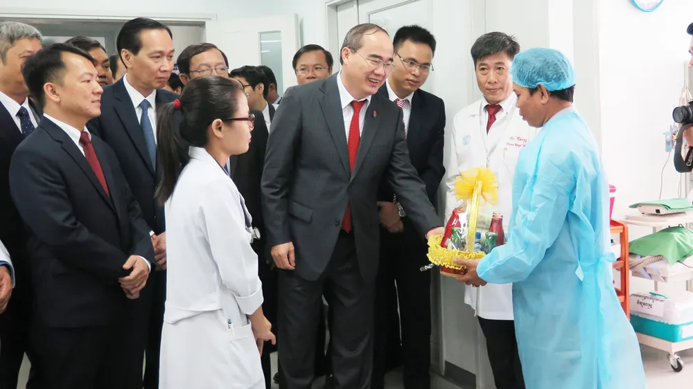 Bí thư Thành ủy TPHCM Nguyễn Thiện Nhân kết thúc tốt đẹp chuyến thăm, làm việc tại Lào và Campuchia ảnh 4 Bí thư Thành ủy TPHCM Nguyễn Thiện Nhân kết thúc tốt đẹp chuyến thăm, làm việc tại Lào và Campuchia ảnh 4