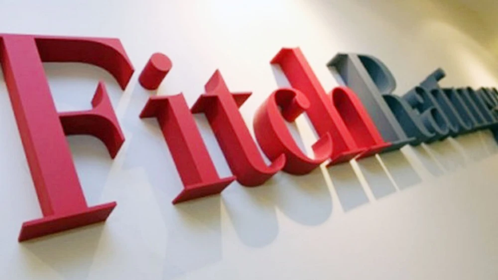 Fitch giữ nguyên mức xếp hạng nợ công ổn định của Pháp