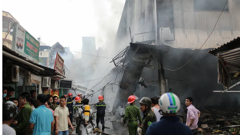Cháy lớn thiêu rụi chợ Quang ở Thanh Trì, Hà Nội  ảnh 4