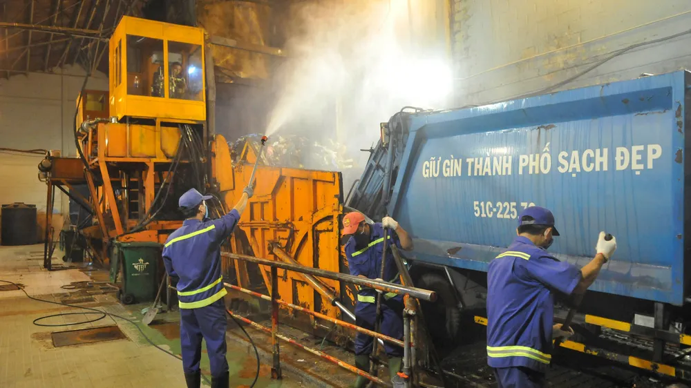 Hiện đại hóa khâu thu gom, vận chuyển và xử lý chất thải ảnh 1 Hiện đại hóa khâu thu gom, vận chuyển và xử lý chất thải ảnh 1