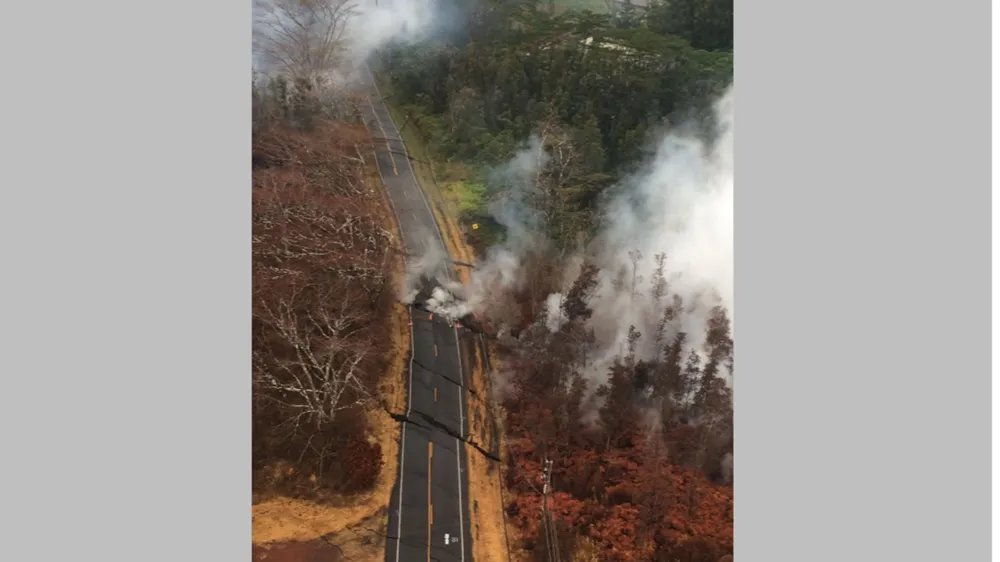 Núi lửa Kilauea (Hawaii) tạo ra cột tro bụi cao 9.000 mét ảnh 2