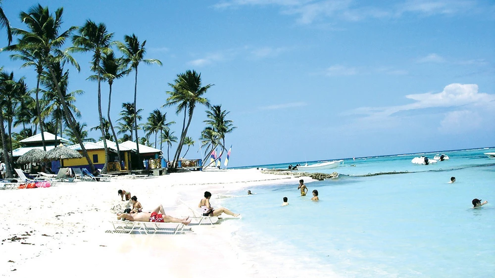 Ngành du lịch Caribbean thiệt hại nặng do bão