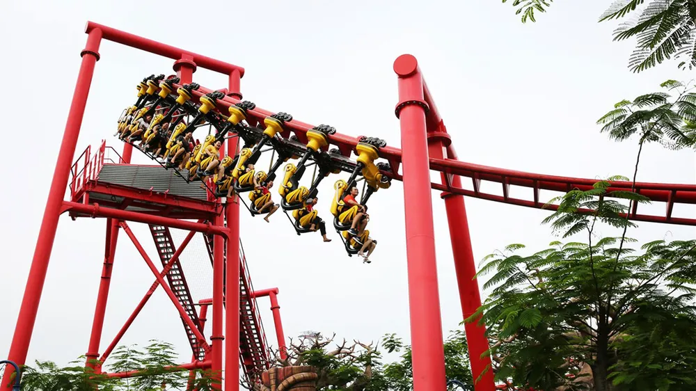 Giải trí trên núi, quậy tung với nước, về Hạ Long là có cả mùa hè ảnh 7