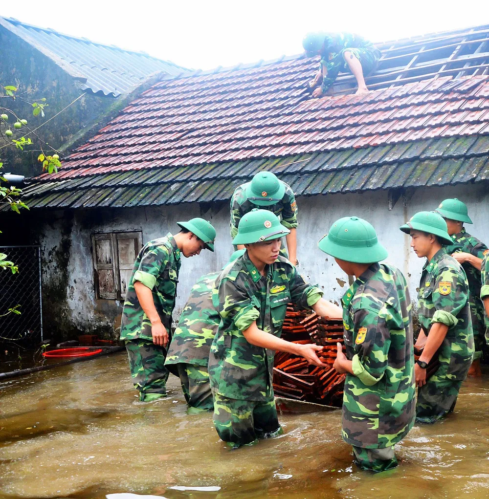 Mưa lũ gây thiệt hại trên diện rộng ảnh 1