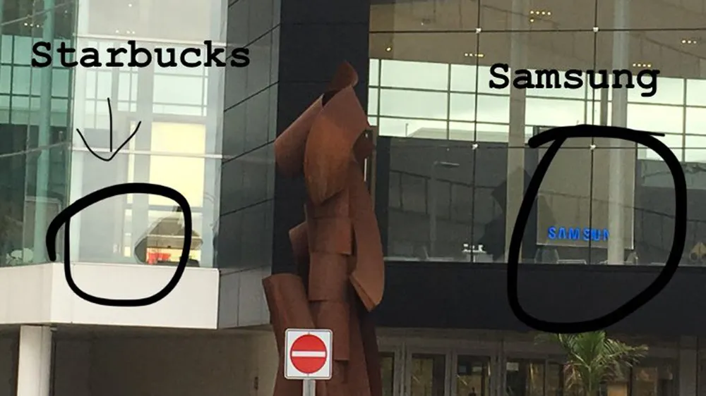 Trung tâm thương mại lớn nhất Canada phải sơ tán do nổ súng  ảnh 1