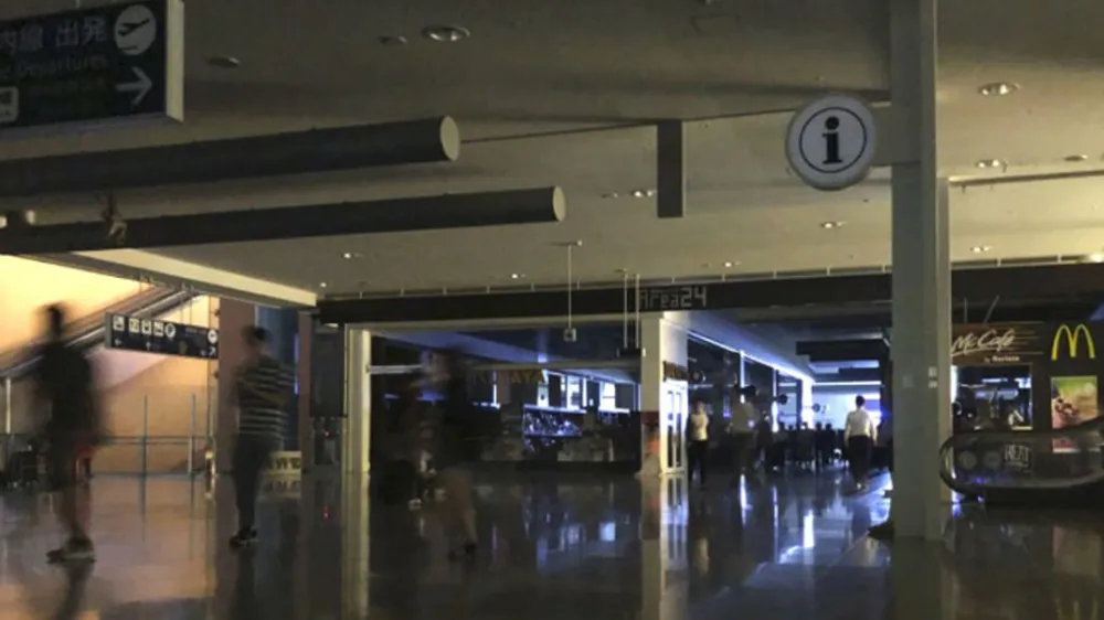 Siêu bão Jebi tiếp tục gây thiệt hại tại miền Tây Nhật Bản ảnh 5