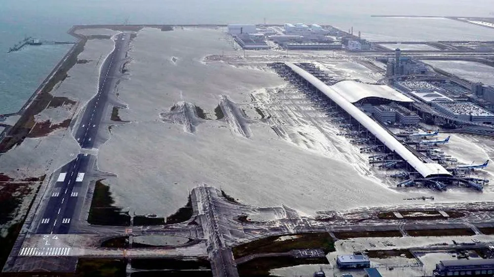 Siêu bão Jebi tiếp tục gây thiệt hại tại miền Tây Nhật Bản ảnh 11