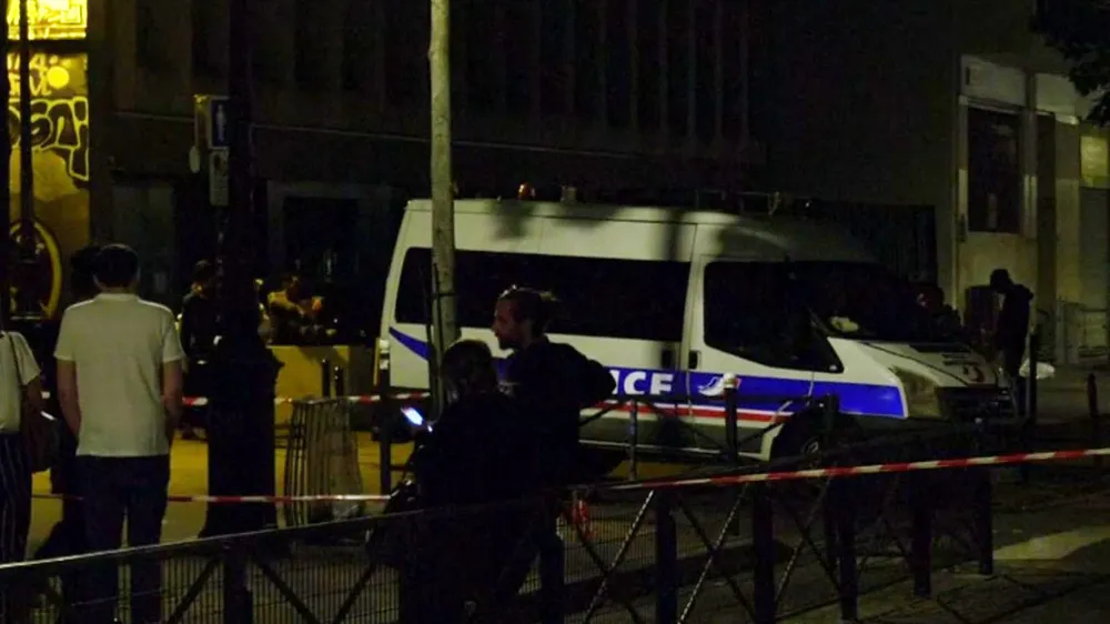 Tấn công bằng dao tại thủ đô Paris, Pháp, nhiều người bị thương ảnh 4