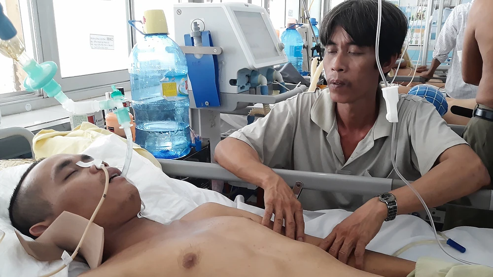 Người nghèo gặp nạn