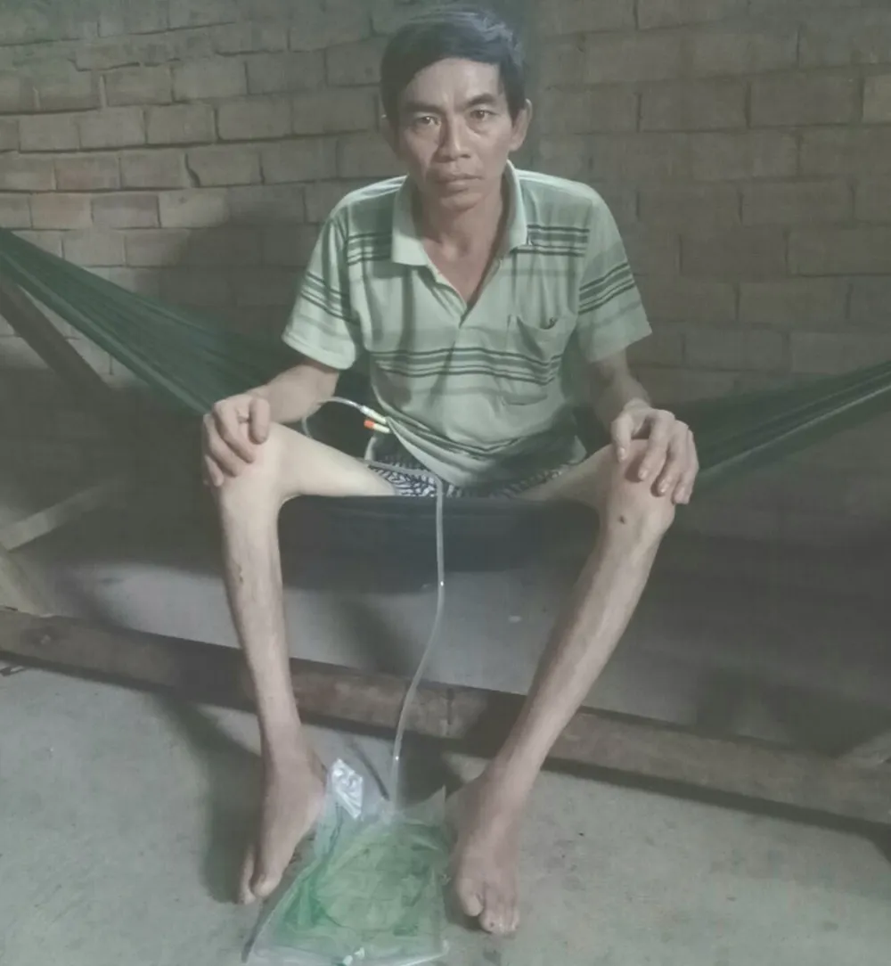 Cha bệnh nặng, 2 con có nguy cơ bỏ học ảnh 1 Cha bệnh nặng, 2 con có nguy cơ bỏ học ảnh 1