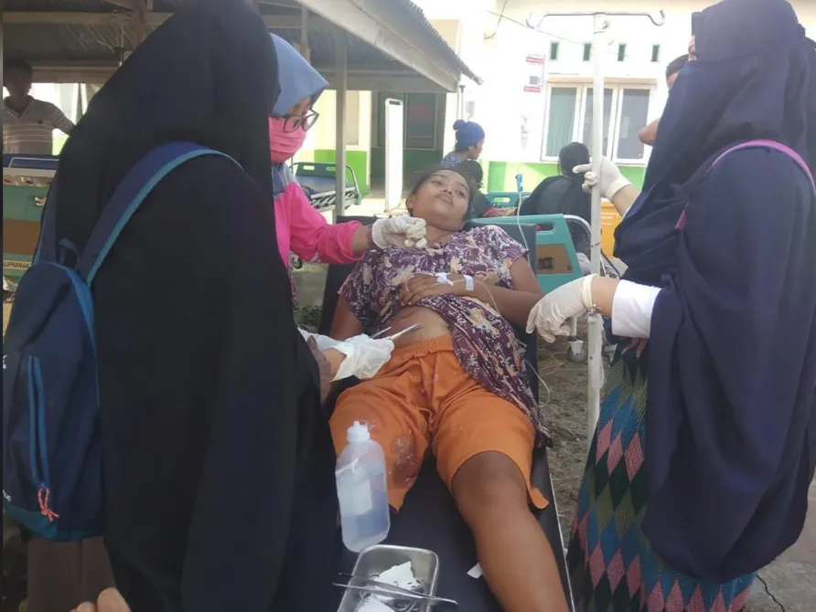 Số người thiệt mạng do động đất và sóng thần tại Indonesia đã lên tới 384 người ảnh 20