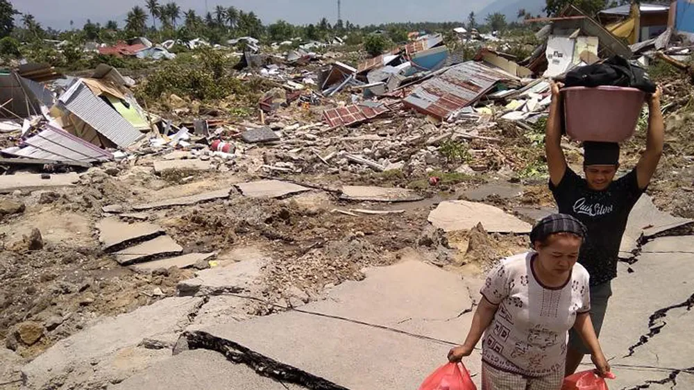 Số người chết vì động đất, sóng thần Indonesia tăng lên hơn 1.200 người ảnh 17