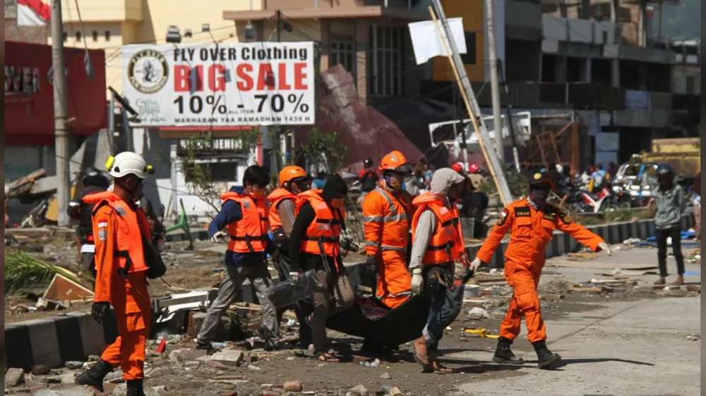 Số người thiệt mạng động đất, sóng thần tại Indonesia lên đến 1.234 người ảnh 4