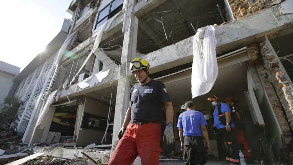 Số người thiệt mạng trong vụ động đất và sóng thần tại Indonesia lên tới 1.558 người ảnh 4