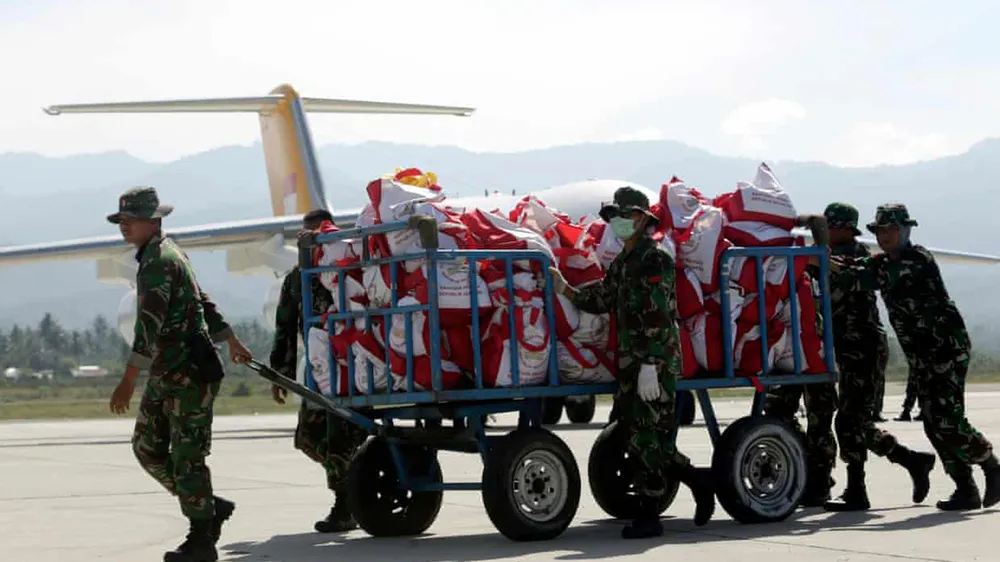 Số người thiệt mạng trong vụ động đất và sóng thần tại Indonesia lên tới 1.558 người ảnh 2