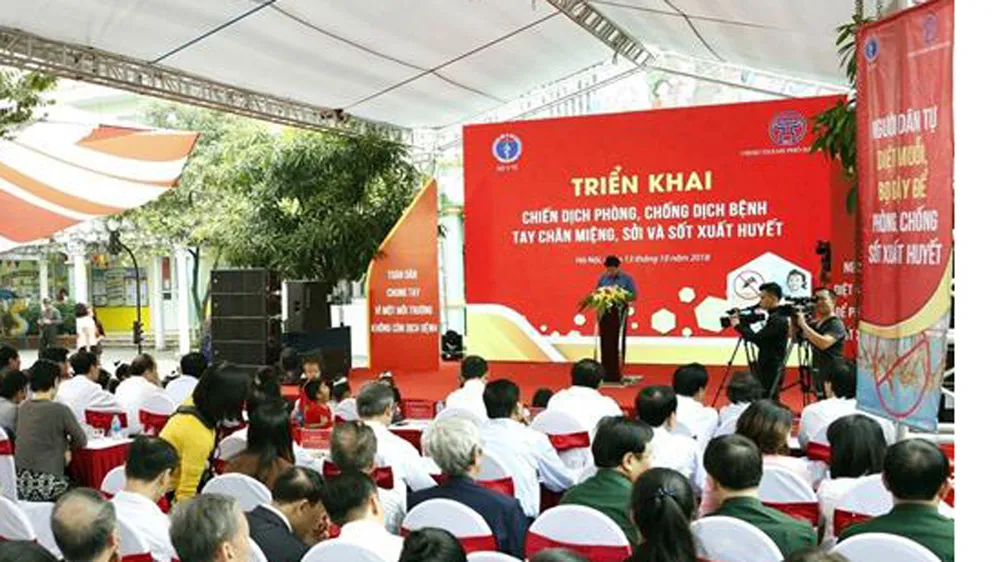 Bộ Y tế kêu gọi người dân phòng chống dịch bệnh tay chân miệng, sởi và sốt huyết ảnh 2