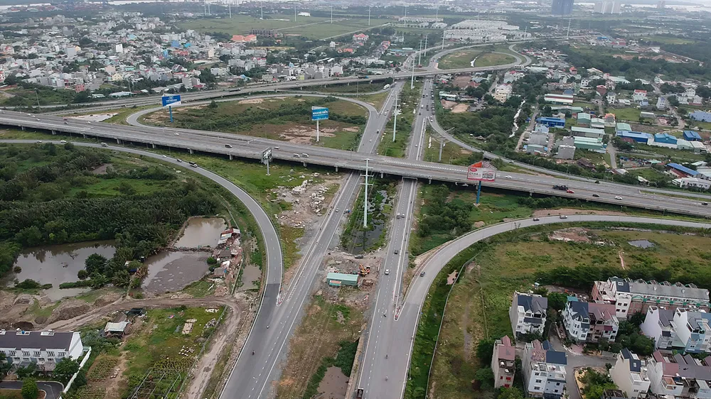 Hàng loạt dự án hạ tầng trọng điểm lỗi hẹn ảnh 2 Hàng loạt dự án hạ tầng trọng điểm lỗi hẹn ảnh 2