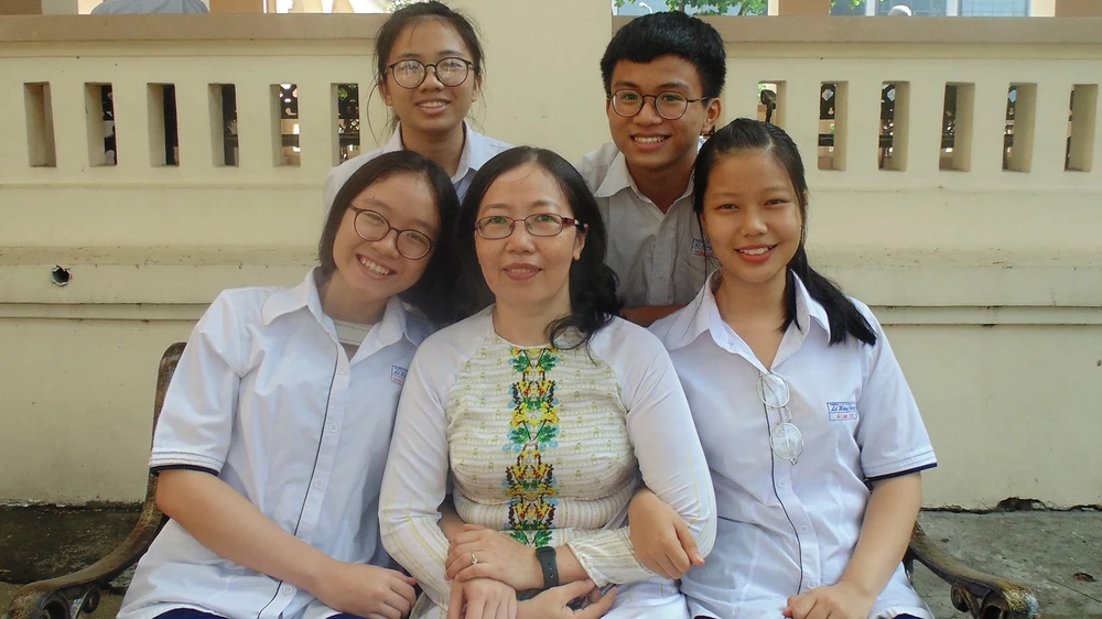 Giải thưởng Võ Trường Toản năm 2018: Những tấm gương nhà giáo mẫu mực ảnh 1 Giải thưởng Võ Trường Toản năm 2018: Những tấm gương nhà giáo mẫu mực ảnh 1