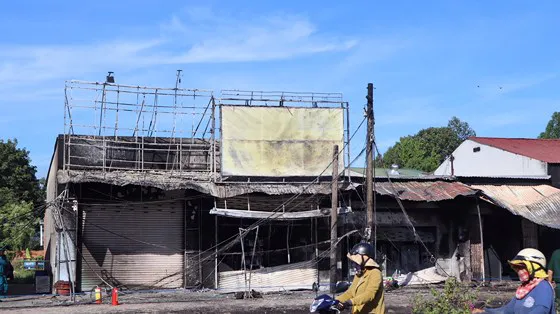 Xe bồn chở xăng gây cháy, 6 người thiệt mạng ảnh 16