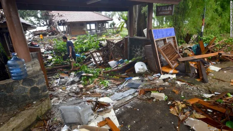 Ít nhất 281 người thiệt mạng và hơn 1.000 người bị thương trong vụ sóng thần tại Indonesia ảnh 1