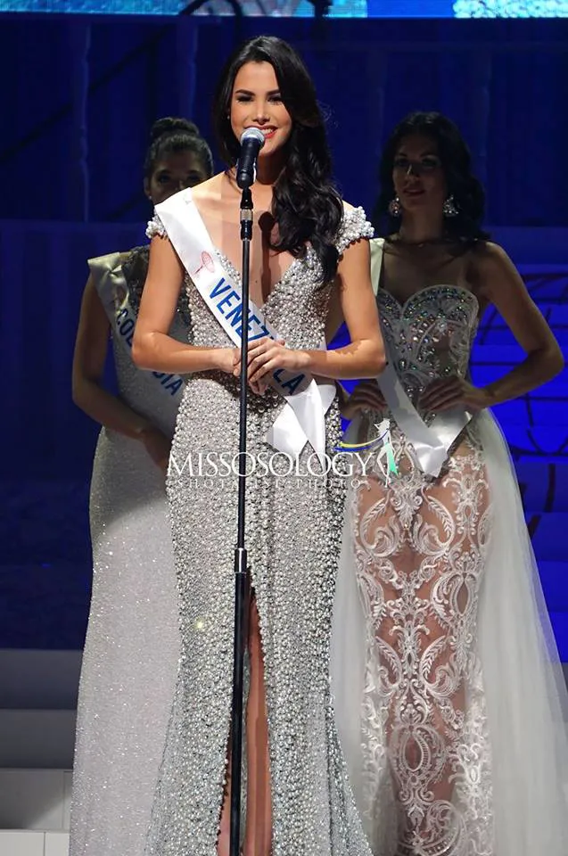 4 người đẹp Việt Nam góp mặt trong danh sách “Vẻ đẹp vượt thời gian 2018” - Timeless Beauty ảnh 16