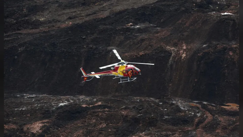 Ít nhất 9 người thiệt mạng và hàng trăm người mất tích trong vụ vỡ đập tại Brazil ảnh 10