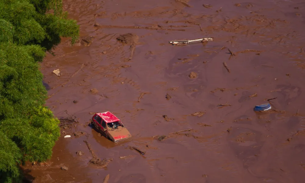 Ít nhất 9 người thiệt mạng và hàng trăm người mất tích trong vụ vỡ đập tại Brazil ảnh 2