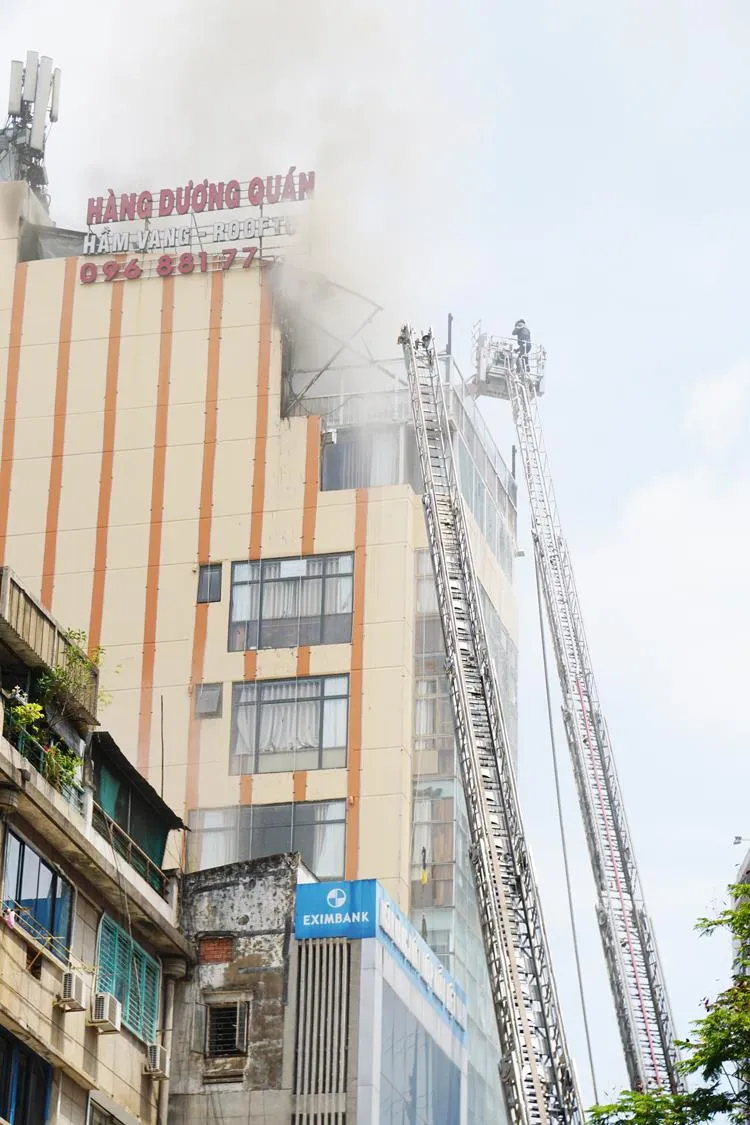  Vụ cháy tại Hàng Dương Quán, quận 1 là do hàn xì ảnh 2