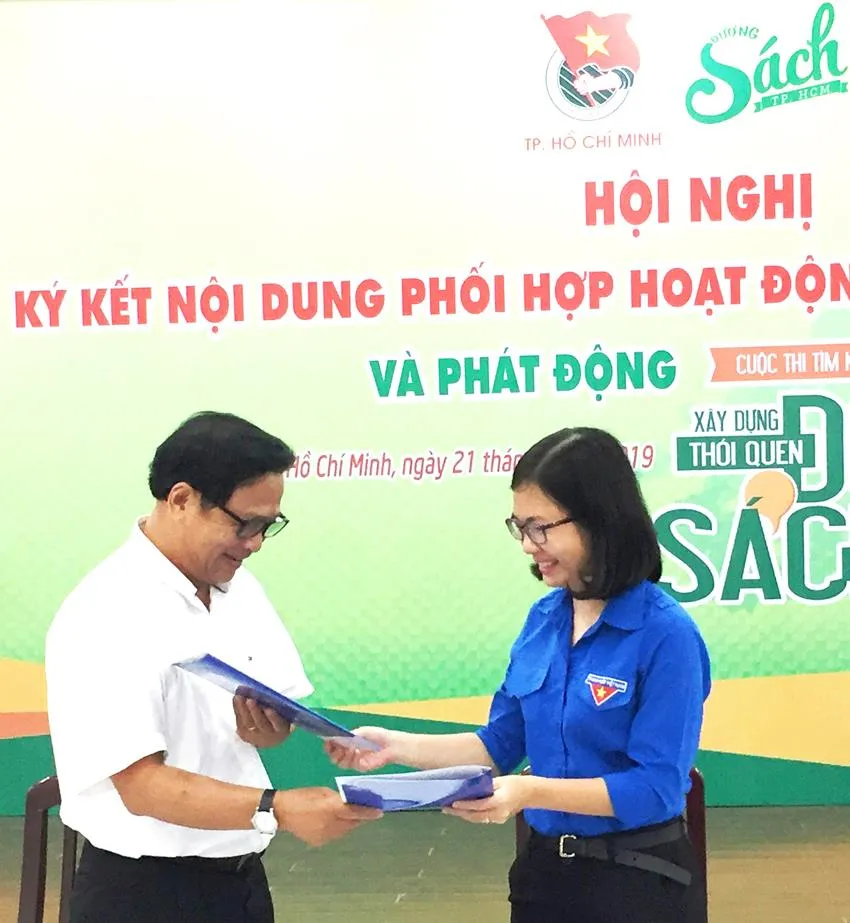Phát động cuộc thi tìm kiếm ý tưởng xây dựng thói quen đọc sách trong giới trẻ ảnh 1 Phát động cuộc thi tìm kiếm ý tưởng xây dựng thói quen đọc sách trong giới trẻ ảnh 1