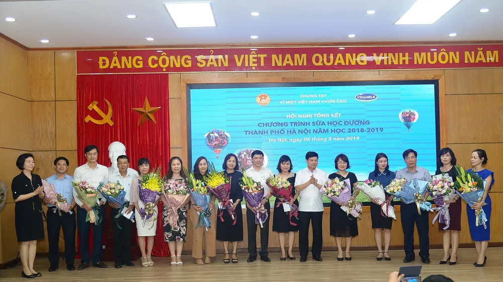 TP Hà Nội: Hơn 1 triệu trẻ tiếp cận chương trình sữa học đường ảnh 1 TP Hà Nội: Hơn 1 triệu trẻ tiếp cận chương trình sữa học đường ảnh 1