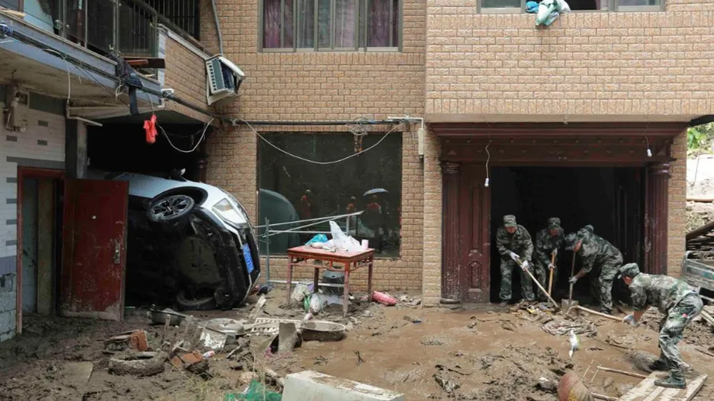 Bão Lekima tiếp tục hoành hành tại Trung Quốc, số người chết tăng ảnh 9