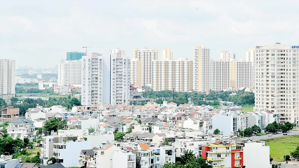 Quá trình đô thi hóa nhanh đã và đang tác động lớn đến sự thay đổi nhiệt độ ở TPHCM