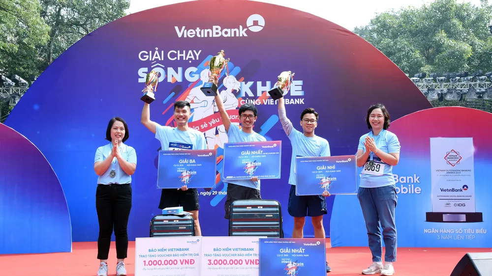 Giải chạy “Sống khỏe cùng VietinBank”: Lan tỏa và sẻ chia yêu thương ảnh 3 Giải chạy “Sống khỏe cùng VietinBank”: Lan tỏa và sẻ chia yêu thương ảnh 3
